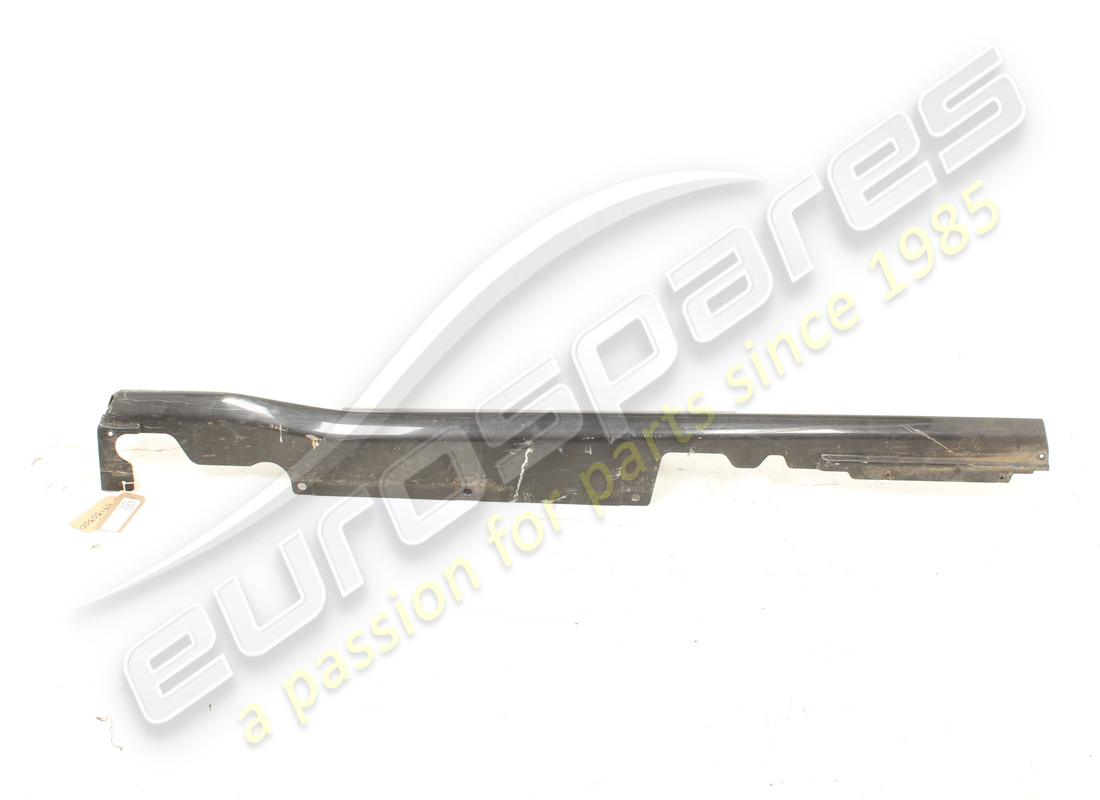 Damaged Ferrari COMPLETE RH OUTER SILL COVER part number 89130300
