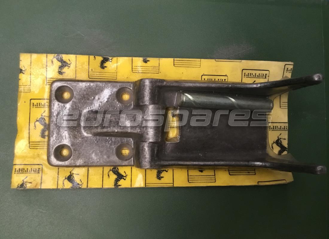 NEW Ferrari UPPER HINGE KIT. PART NUMBER 60547000A (1)