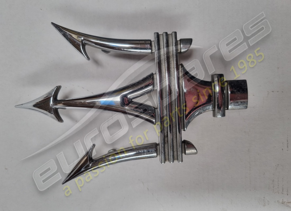 USED Maserati CHROME TRIDENT . PART NUMBER 670005377 (1)