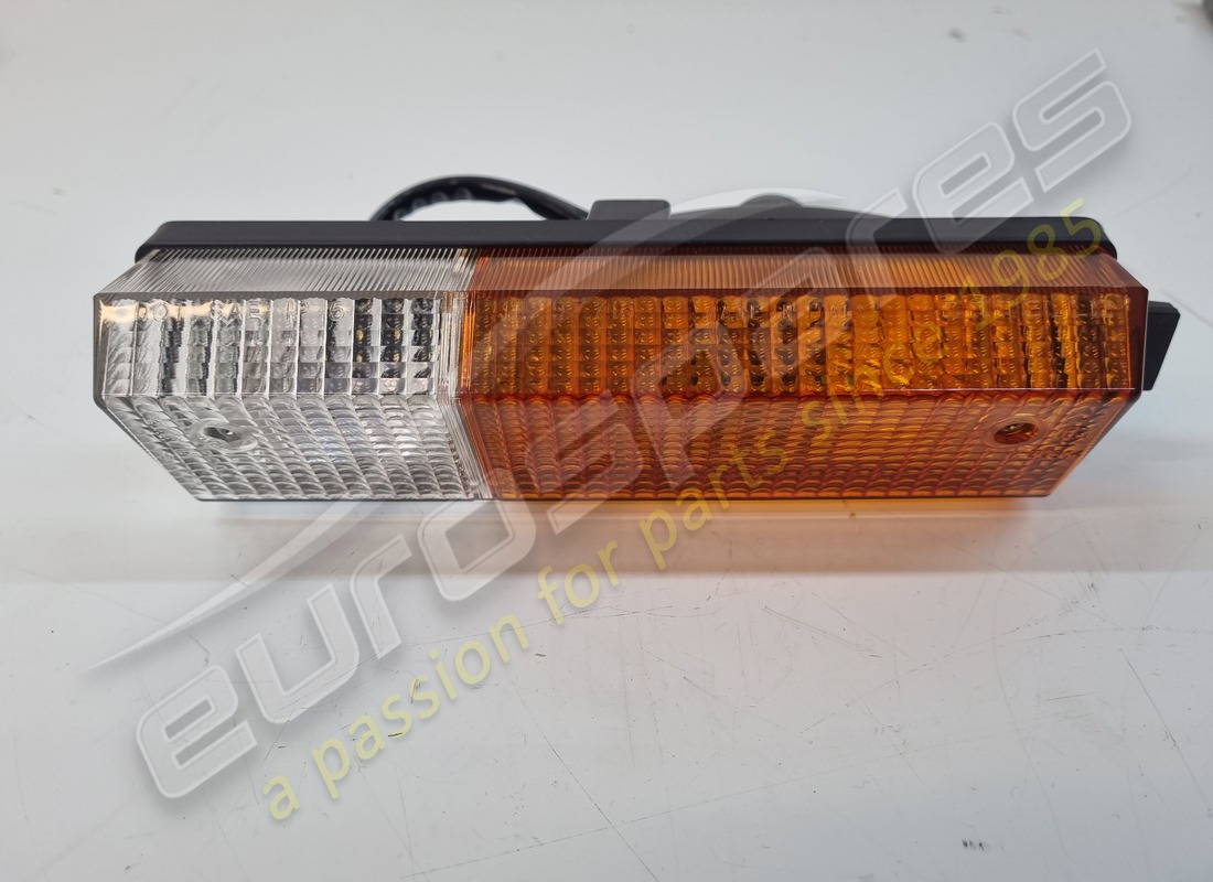 NEW Ferrari LH FRONT INDICATOR &AMP; SIDE LAMP UNIT WITH ORANGE/CLEAR LENS. PART NUMBER 60121100 (1)