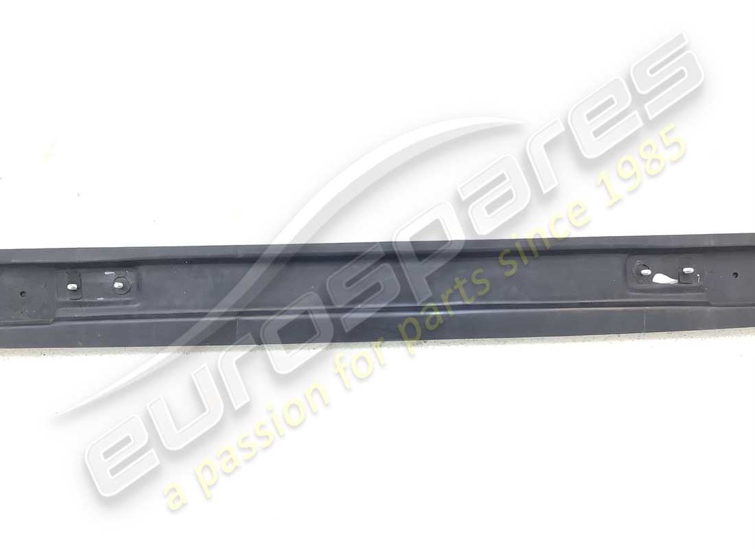 NEW Ferrari REAR BUMPER. PART NUMBER 2553650210 (7)