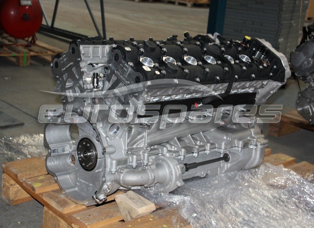 NEW Lamborghini LP700 ENGINE. PART NUMBER 399900140 (1)