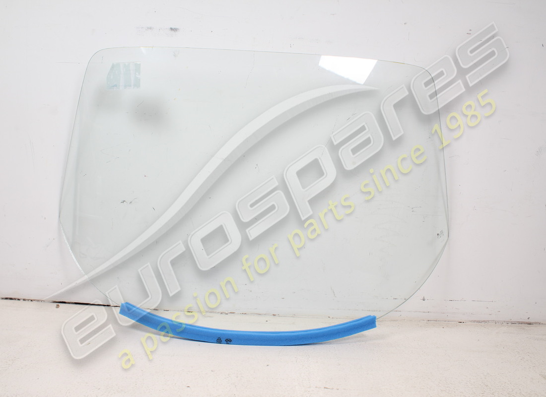 NEW (OTHER) Eurospares WINDSCREEN 246 GT & GTS 206 GT (GREEN TINTED) . PART NUMBER 20030201 (1)