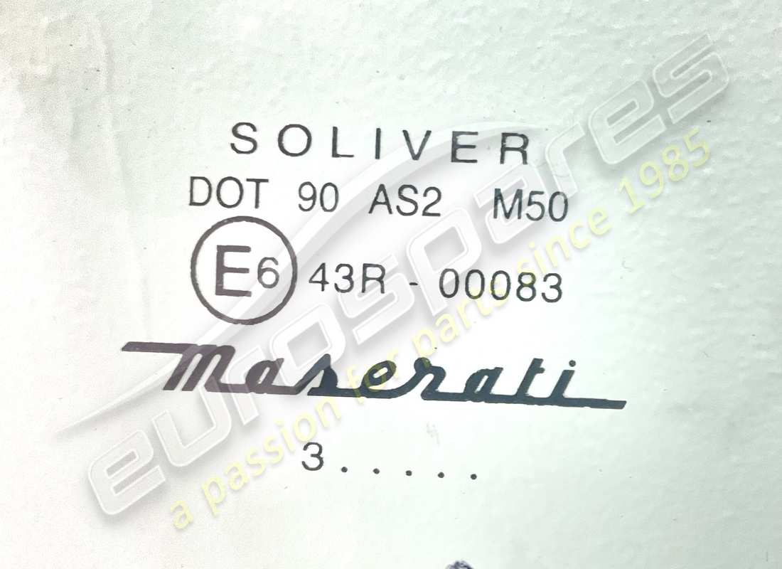 used maserati rh door glass m338. part number 387700306 (2)