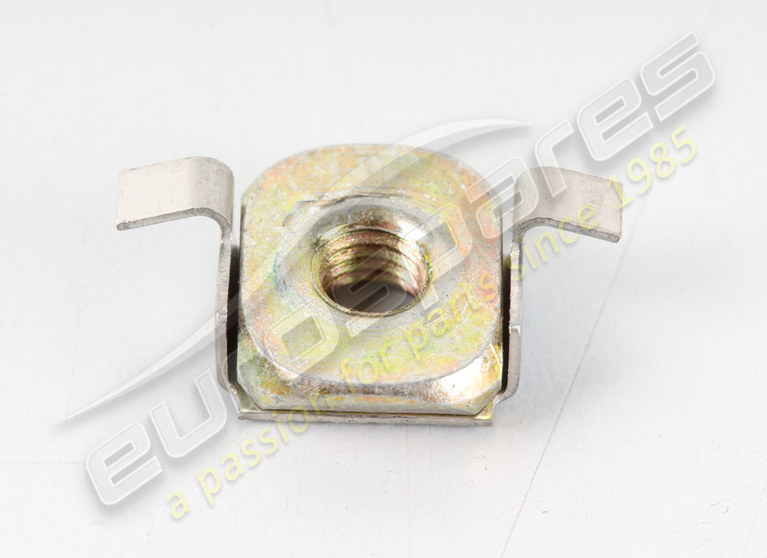 new maserati a-type m5 cage nut. part number 14647691 (2)
