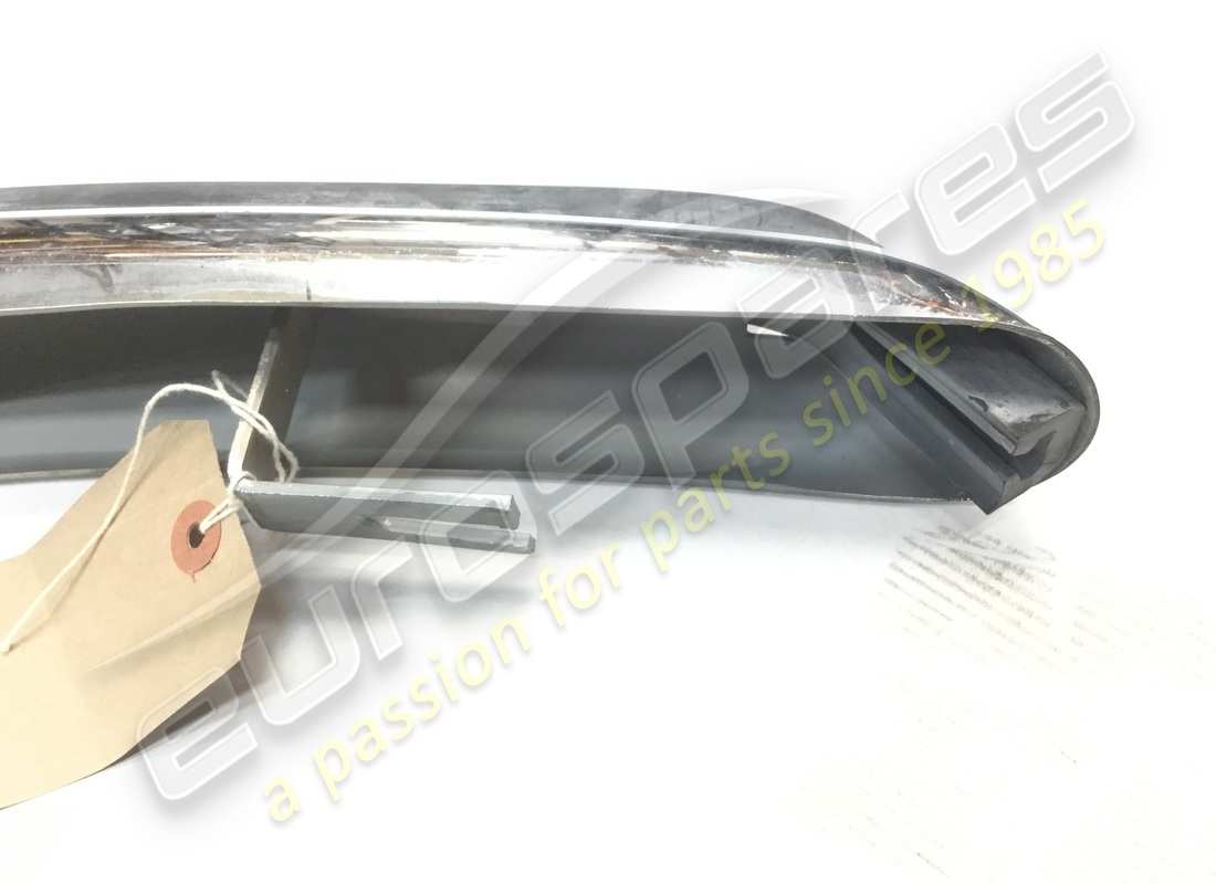 new ferrari lh front qtr bumper early oe. part number 20042305 (3)