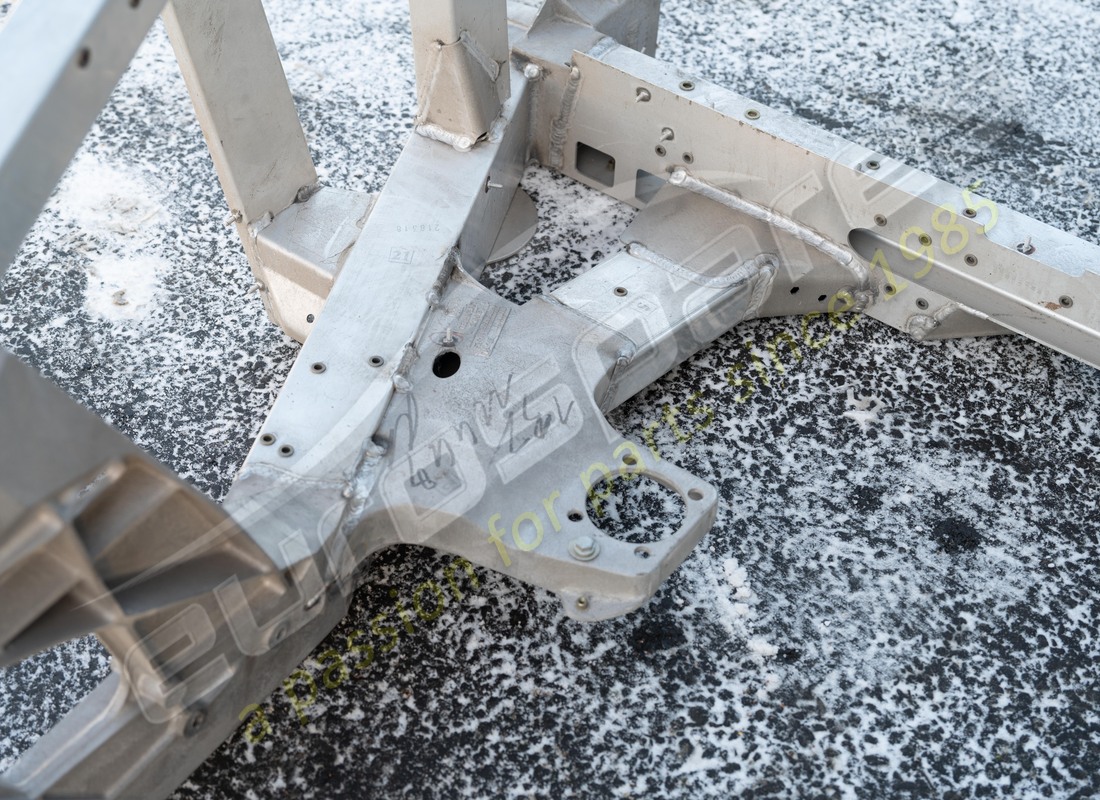 new ferrari rear frame complete. part number 65993500 (6)