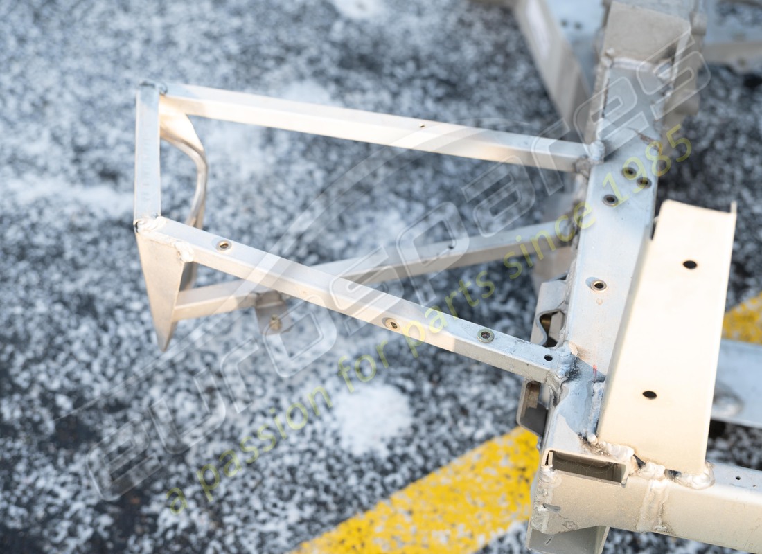 new ferrari rear frame complete. part number 65993500 (5)