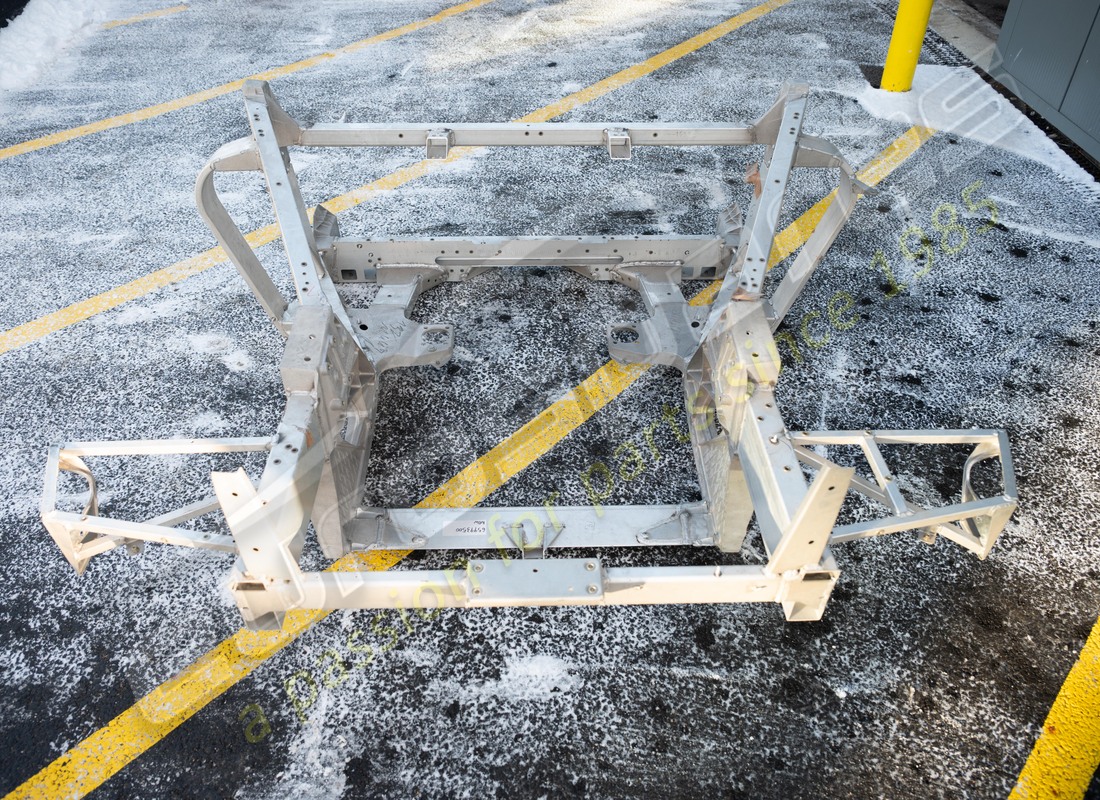 new ferrari rear frame complete. part number 65993500 (1)