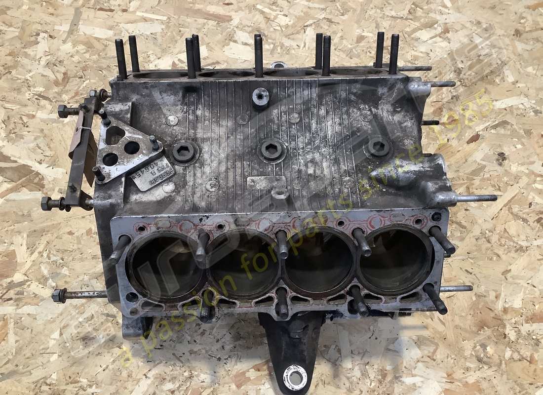 used ferrari f355 crankcase. part number 164025 (2)