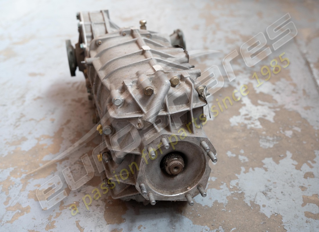 NEW (OTHER) MASERATI COMPLETE GEARBOX. PART NUMBER 184451 (7) new (other) maserati complete gearbox. part number 184451 (7)