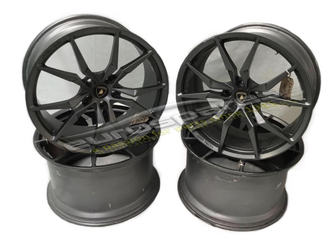 used lamborghini wheels set. part number 0r8340033 (1)