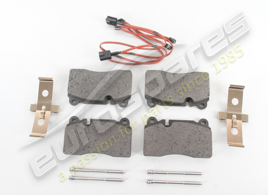 new ferrari rear pad set with spring. part number 70002811 (1)