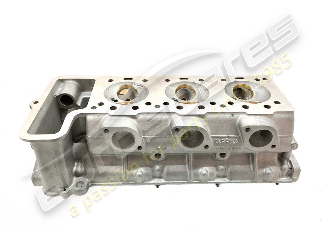 used ferrari rh cylinder head. part number 4195776 (4)
