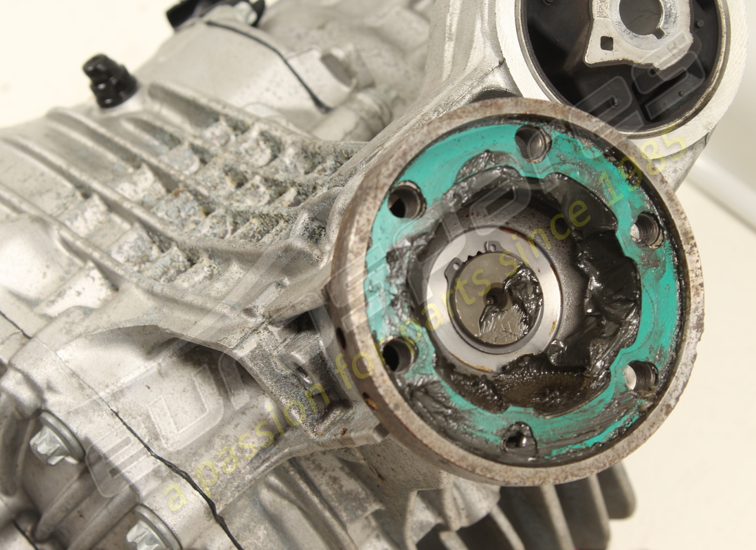 used lamborghini rear differential 43/13. part number 0bx500043c (5)