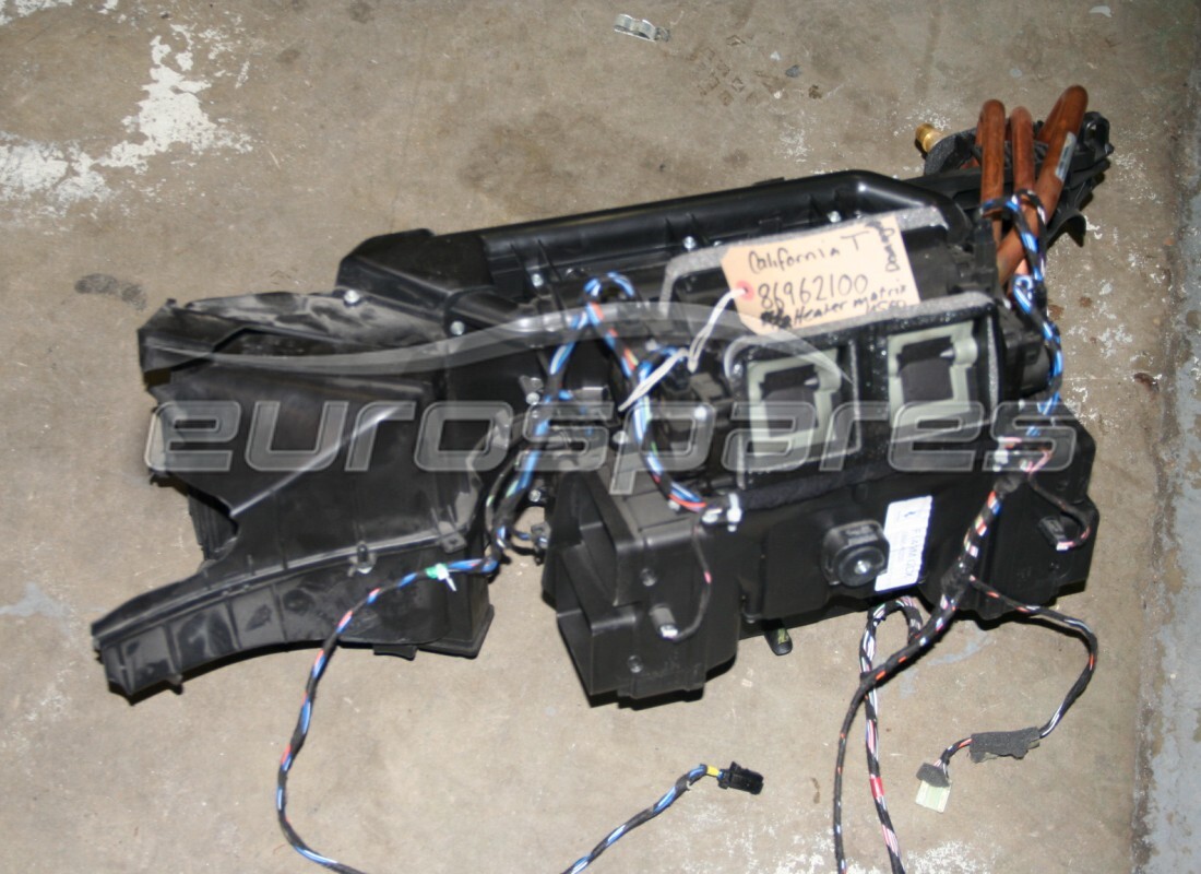 USED Ferrari COMPLETE AIR CONDITIONING UNIT . PART NUMBER 86962100 (1)