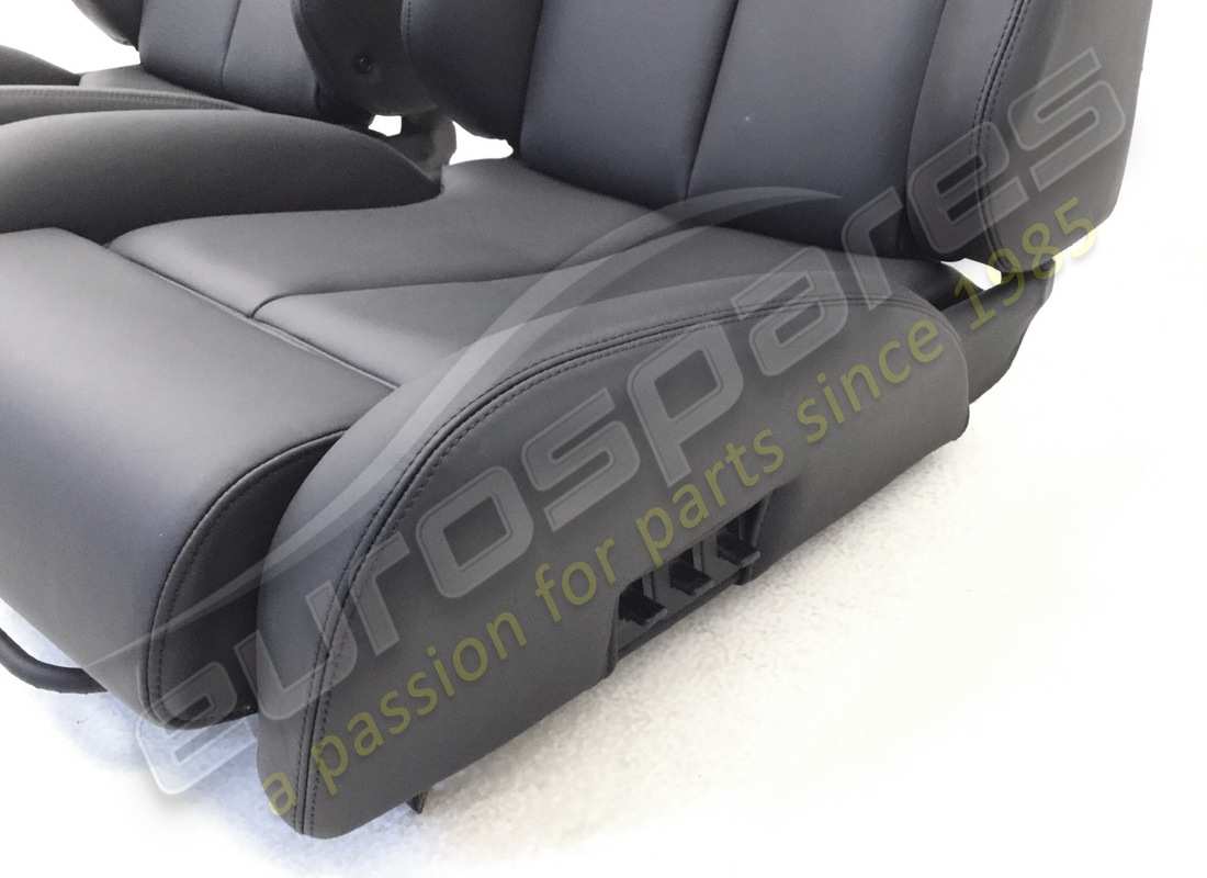 RECONDITIONED FERRARI PAIR BLACK SEATS (TESTAROSSA). PART NUMBER EAP1227215 (5) reconditioned ferrari pair black seats (testarossa). part number eap1227215 (5)