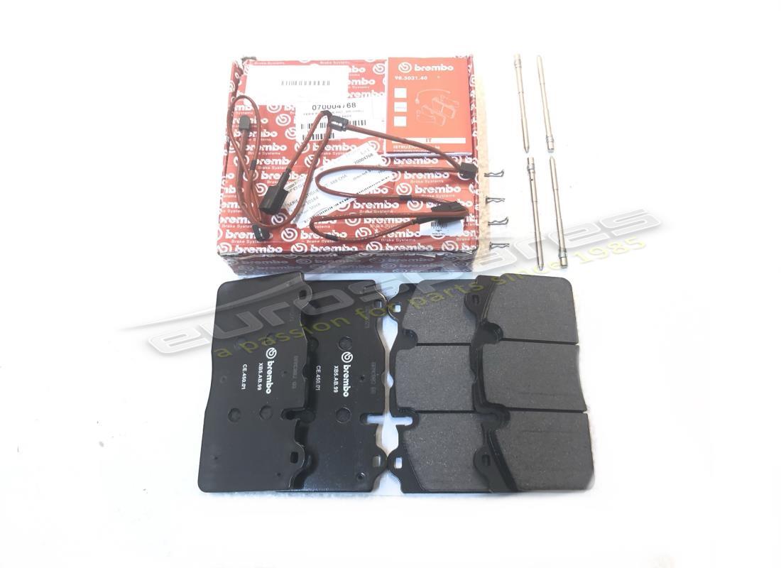 new ferrari carbon ceramic front brake pads set. part number 70004768 (1)