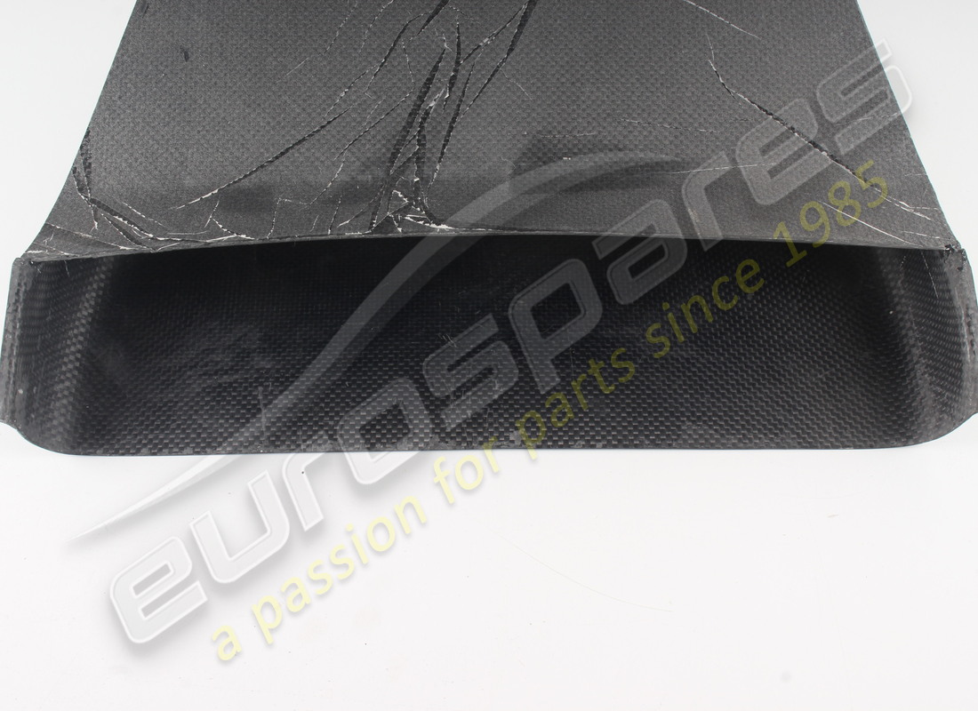 new ferrari intake air for oil radiator. part number 65985200 (3)