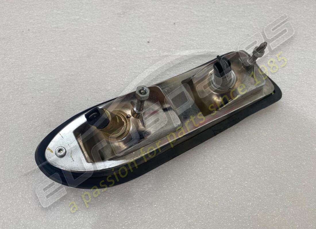 new ferrari rh rear lamp. part number 2428235202 (3)
