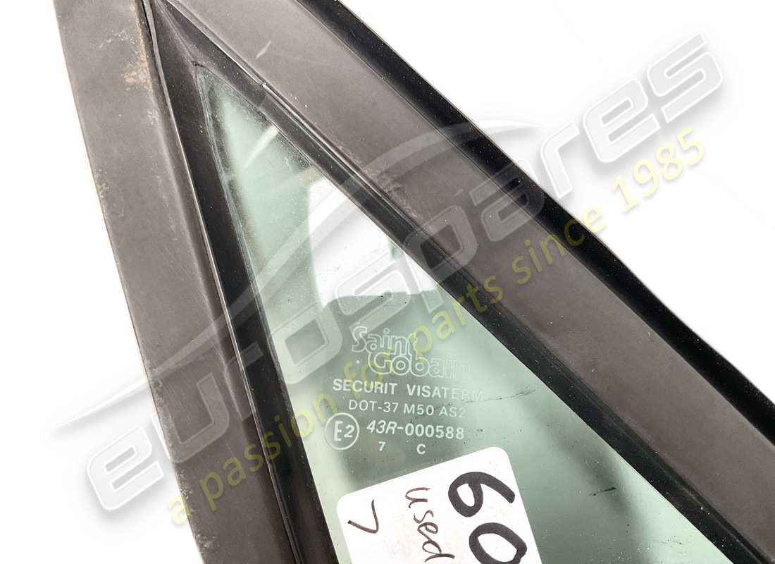 used ferrari rh door glass frame gts. part number 60292000 (5)