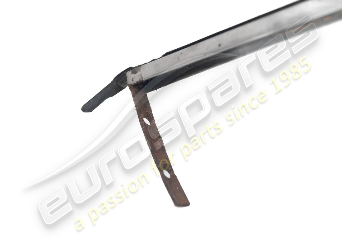 used maserati telarino ports destra completo di profilati di tenuta. part number 117bo73860 (4)