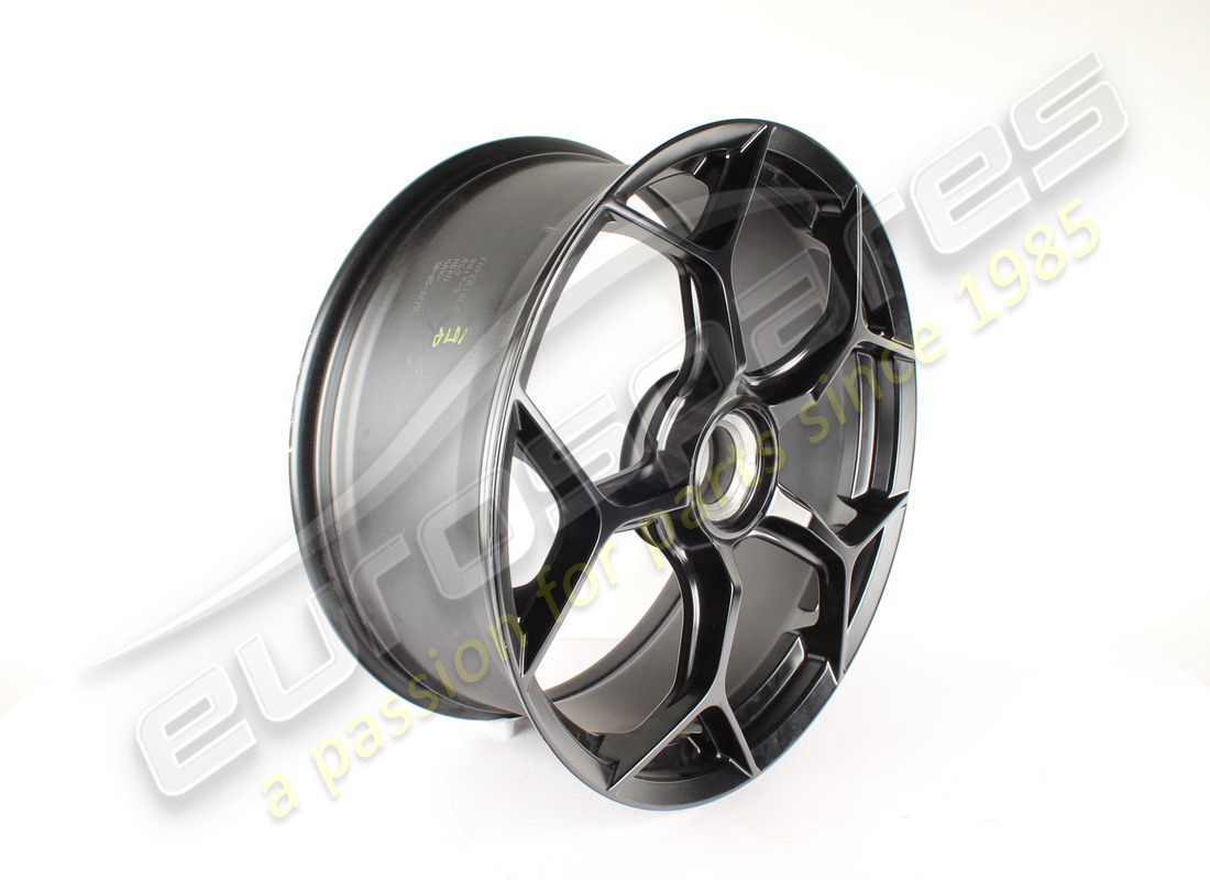 reconditioned lamborghini front wheel. part number 4t0601017at (2)