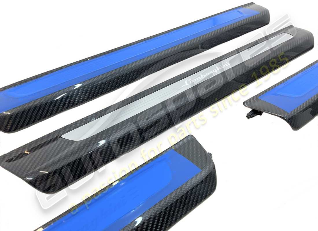 new lamborghini kit kickplate urus cfk backlit. part number 4ml069641b (3)