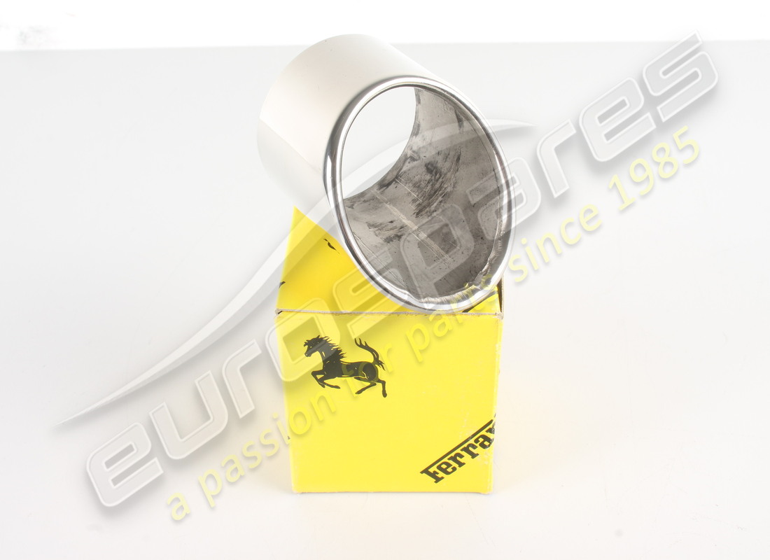 new ferrari end cover. part number 136894 (1)
