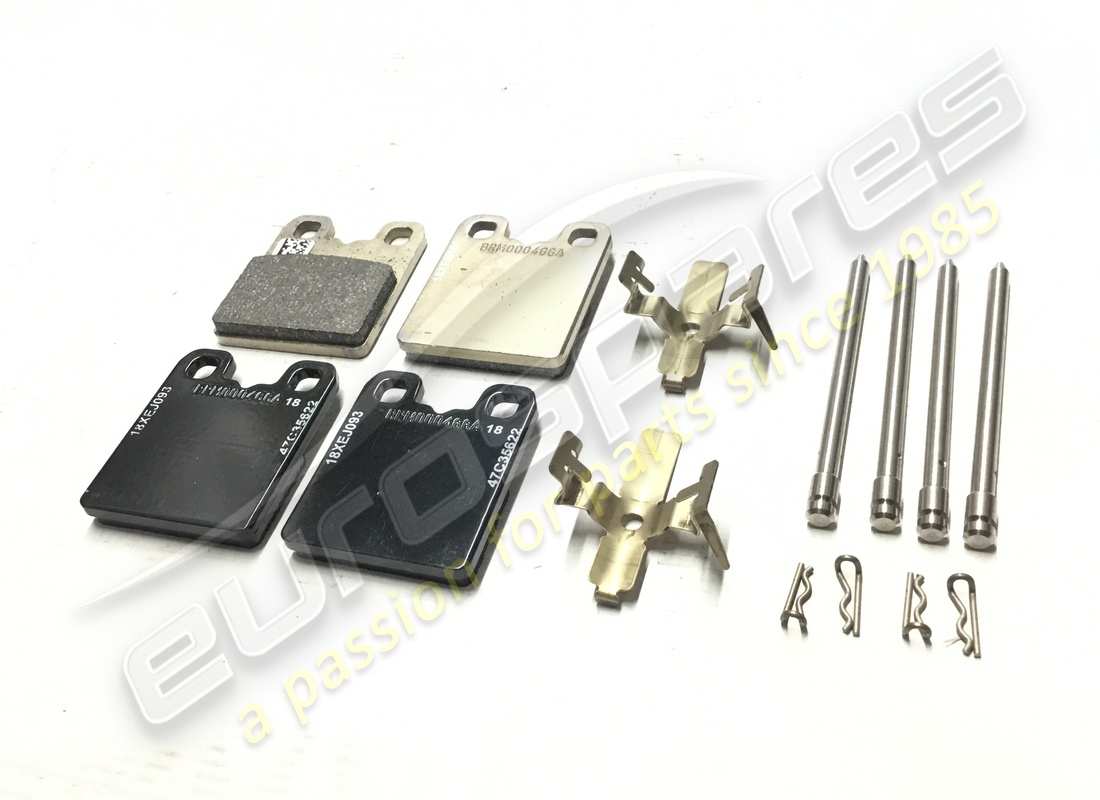new ferrari set of epb pads. part number 70004343 (1)