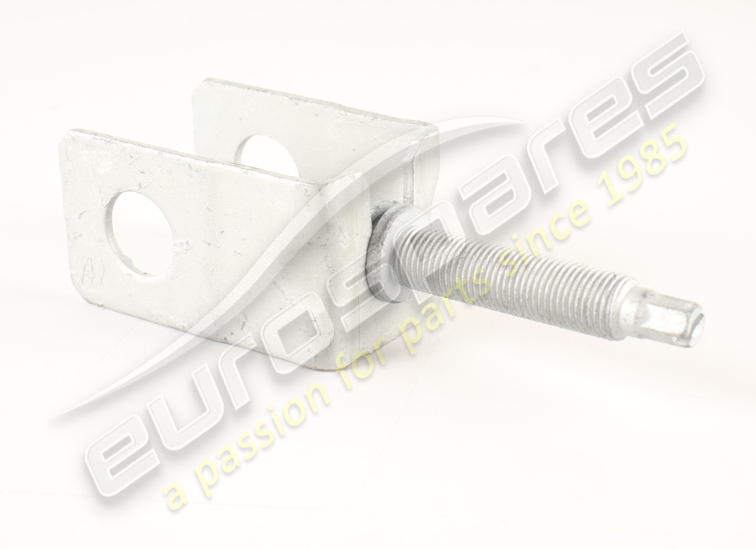 new maserati bracket. part number 670006270 (1)