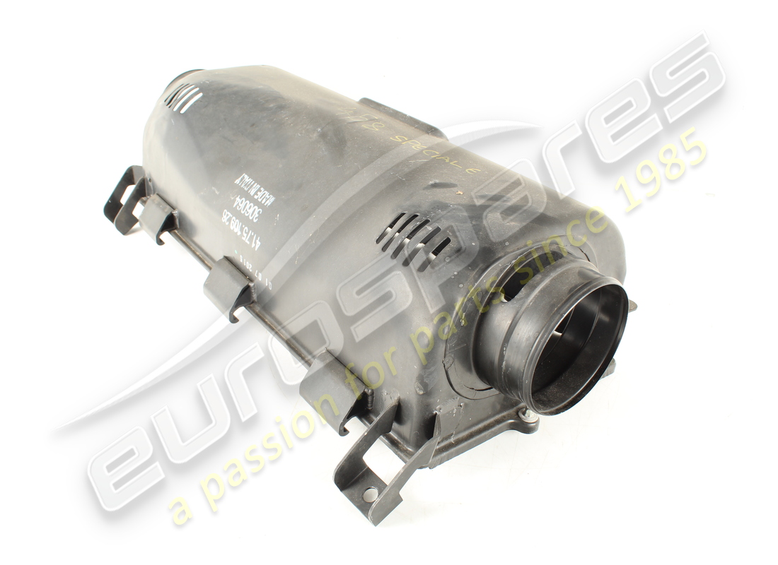USED FERRARI FILTER BOX. PART NUMBER 301033 (4) used ferrari filter box. part number 301033 (4)