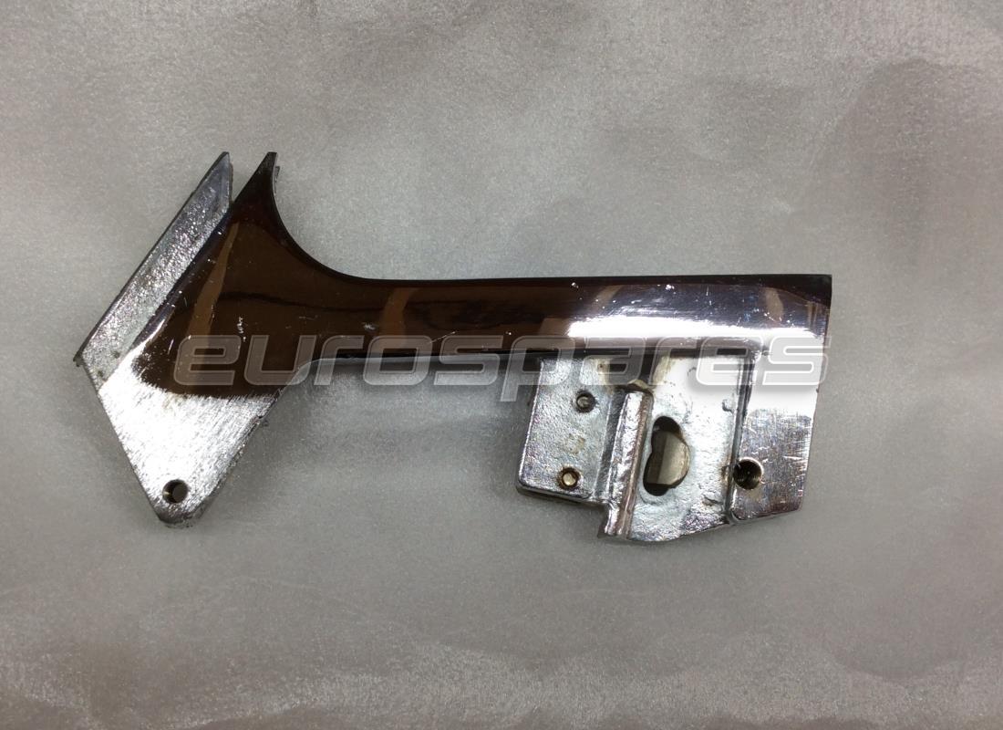 new ferrari rh quarter light base. part number 1353034002 (1)