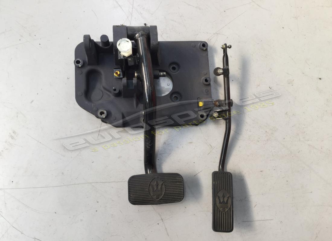 USED Maserati BRAKE PEDAL . PART NUMBER 378420104 (1)
