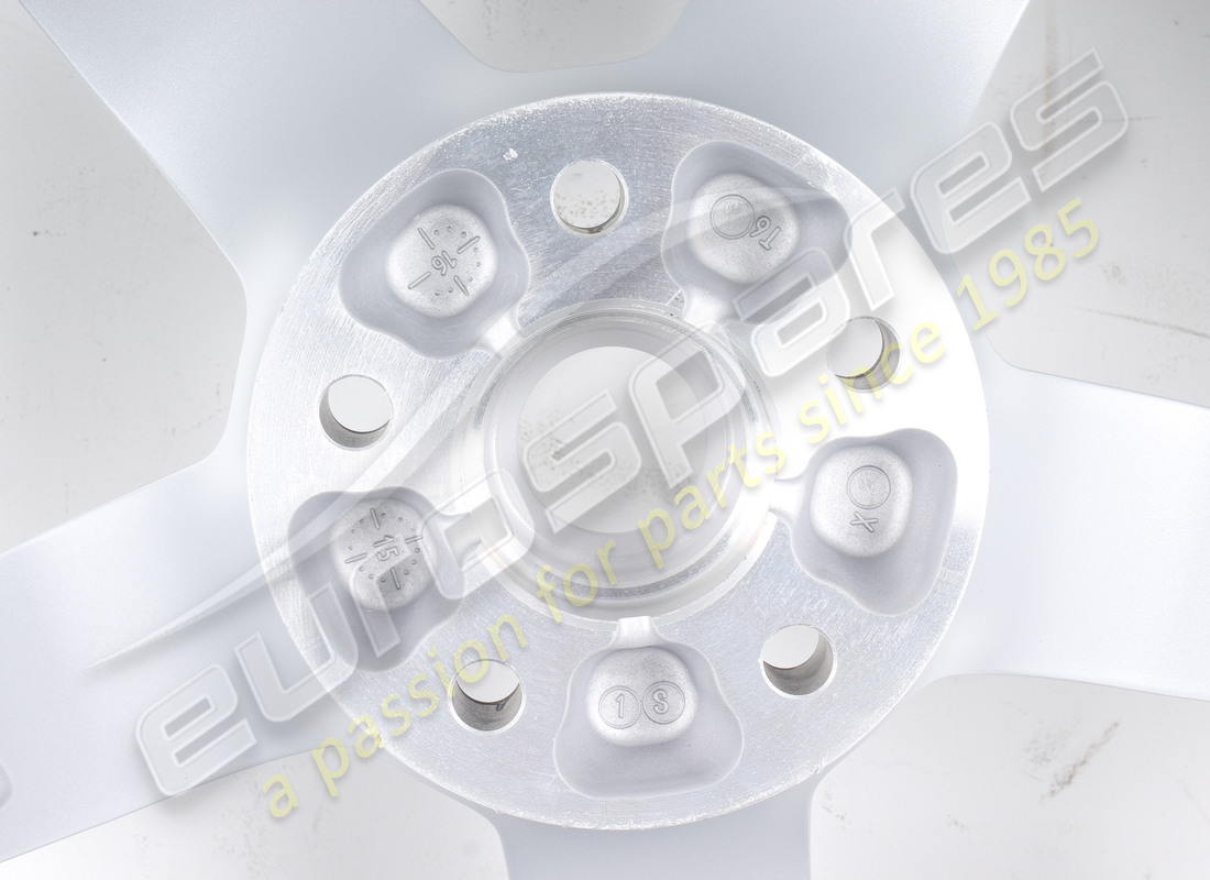 new ferrari front wheel. part number 328466 (5)