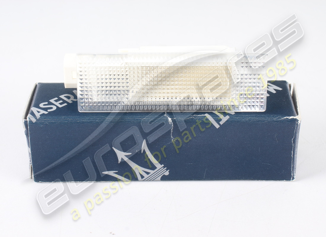 NEW MASERATI LAMP. PART NUMBER 373180119 (1) new maserati lamp. part number 373180119 (1)