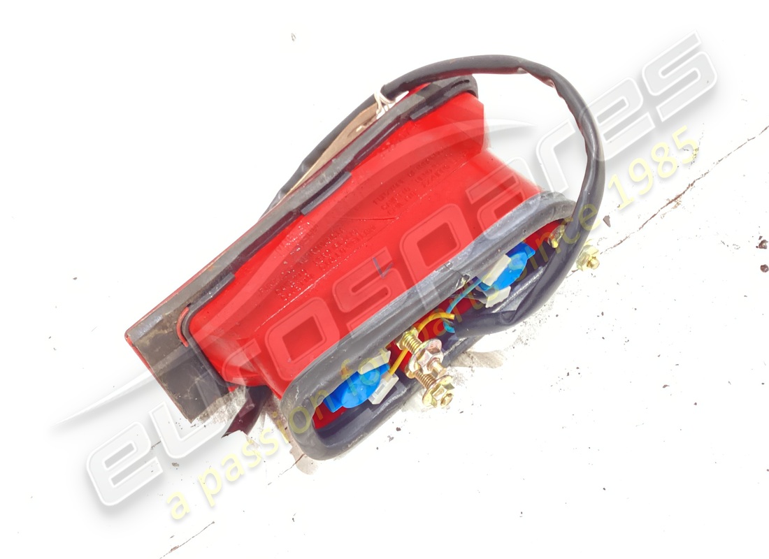 used maserati movable lh tail light 3983099. part number 383100147 (3)