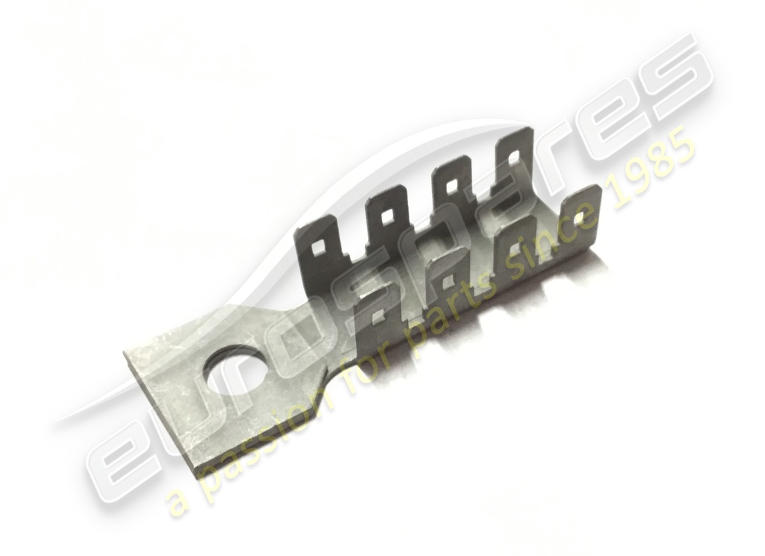 new ferrari bracket. part number 61682500 (1)