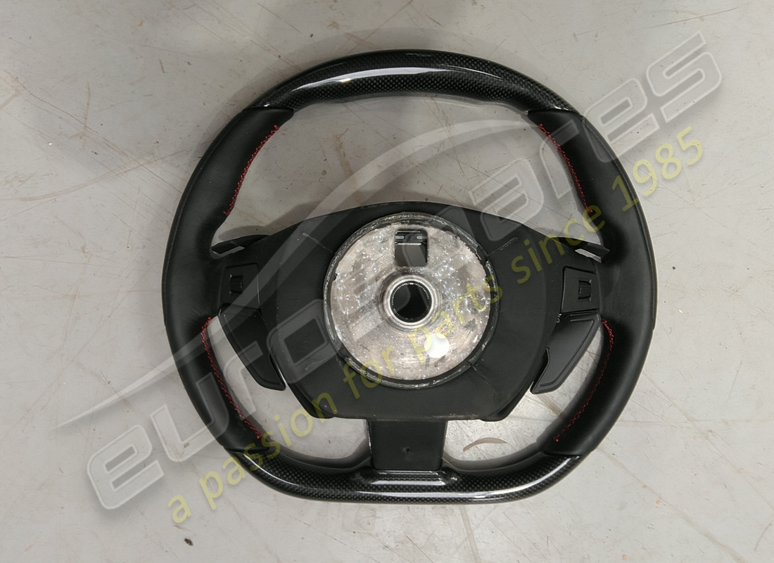 used ferrari carbon steering wheel with led option. part number 879114 (2)