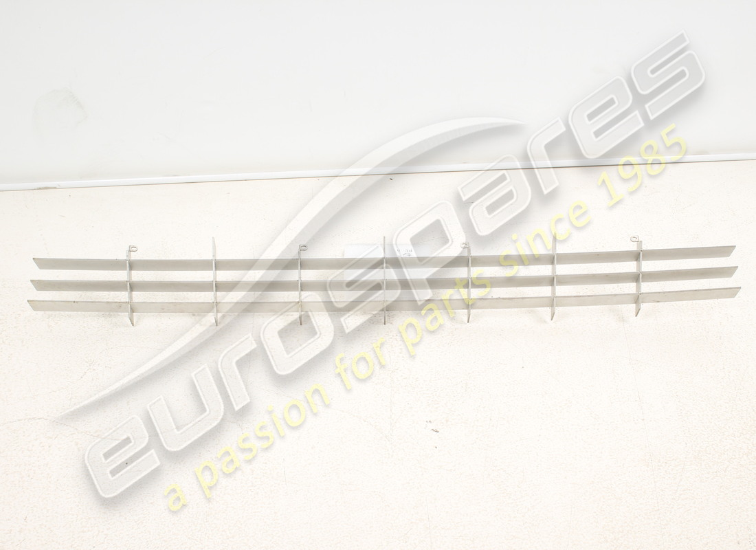new ferrari radiator grille wide. part number 40314601 (1)