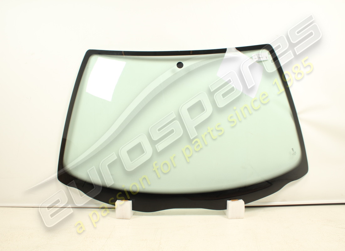 new ferrari windshield. part number 65815600 (1)