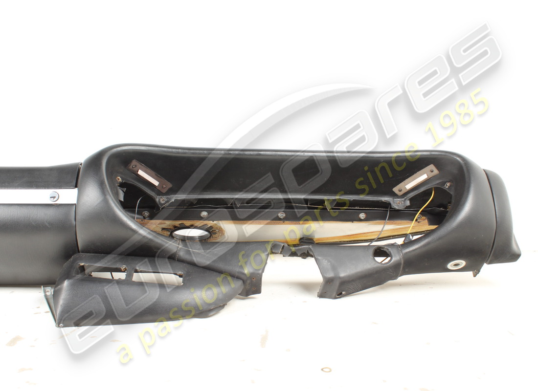 used ferrari 308gt4 rhd dash panel. part number 40333403 (2)
