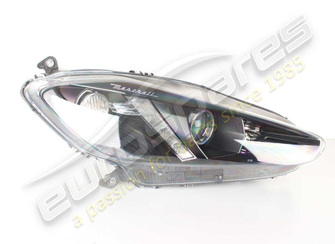 new maserati rh headlight (black frame). part number 350571 (2)