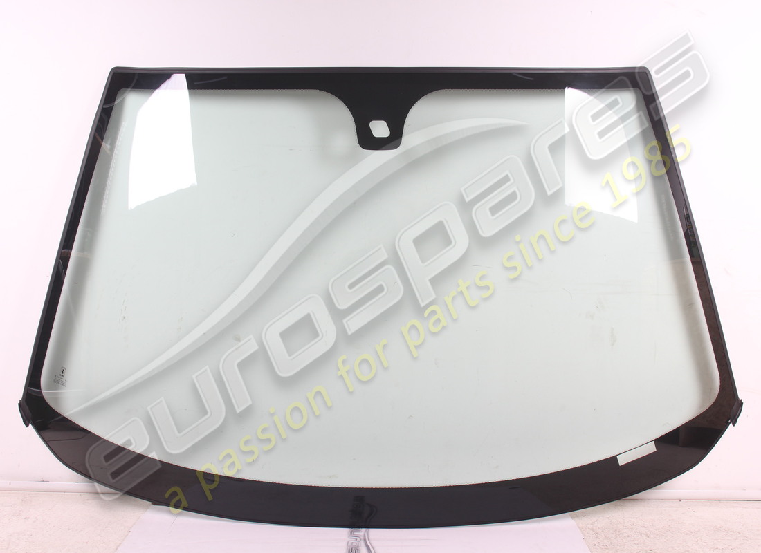 new ferrari windscreen glass. part number 66854800 (1)