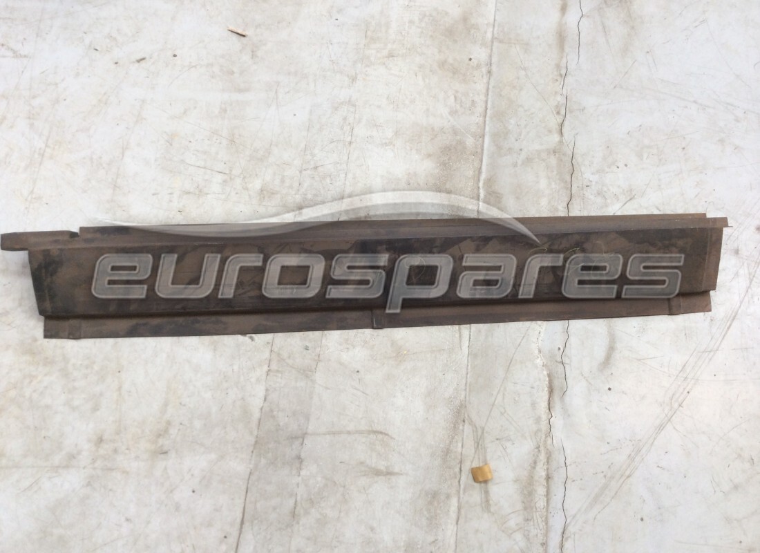 new ferrari lh door sill panel. part number 2531861107 (1)