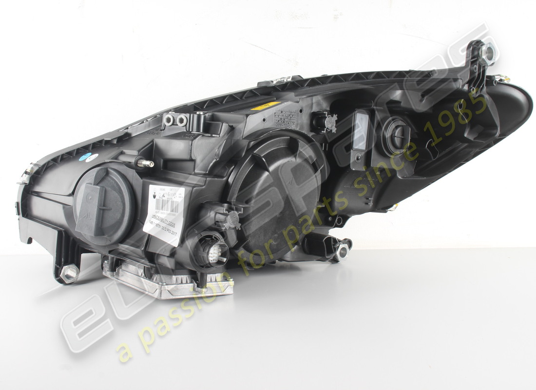 new maserati rh front headlight. part number 350565 (2)