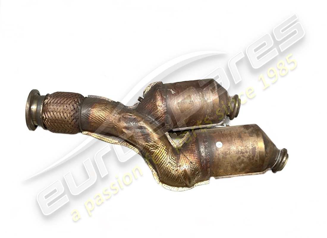 used lamborghini pre-catalytic converter. part number 07m131778b (1)