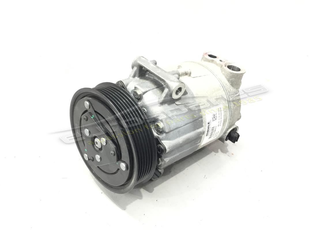 used ferrari air conditioning compressor. part number 333331 (1)