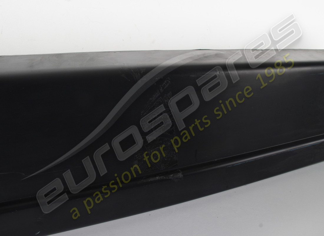 new (other) ferrari rear bumper. part number 60573600 (8)