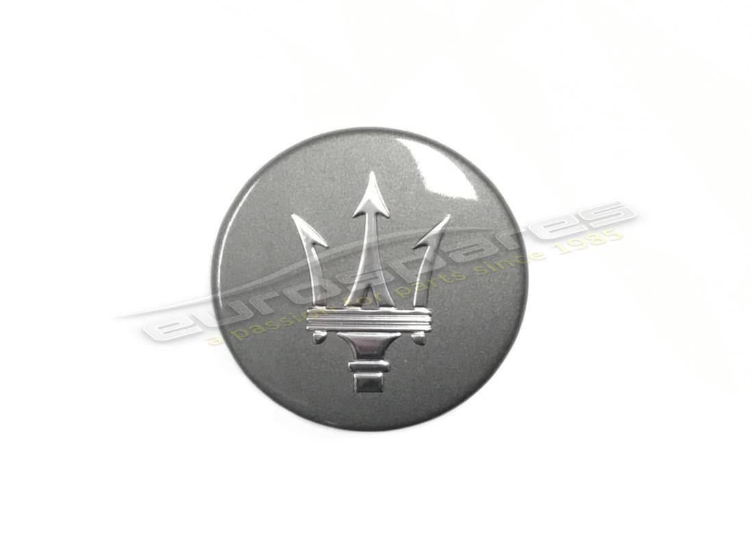 new maserati wheel badge, mercury grey. part number 82330903 (1)